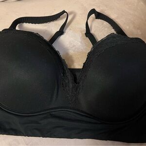 Victoria’s Secret Body By Victoria Lined/Padded w/Black Lace - 38DD